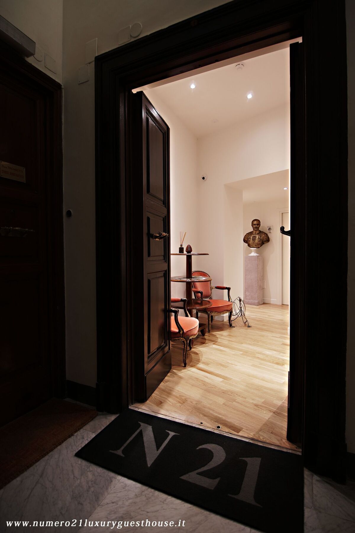 Numero 21 Luxury Guest House ローマ エクステリア 写真
